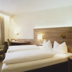 3* Отель Jedermann