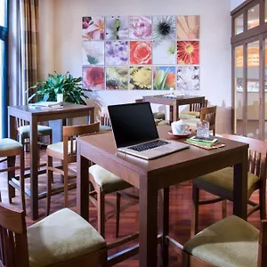 https://lindner-hotel-am-michel.hamburg-hotels-de.com