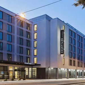 4* Отель Courtyard By Marriott East